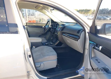 2011 Kia Sorento Lx from USA, damaged, VIN 5XYKT3A1XBG044917